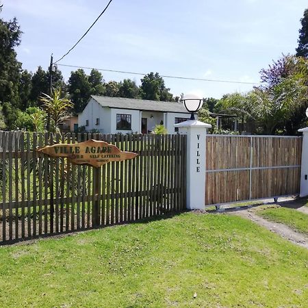 Ville Agape Coldstream Esterno foto