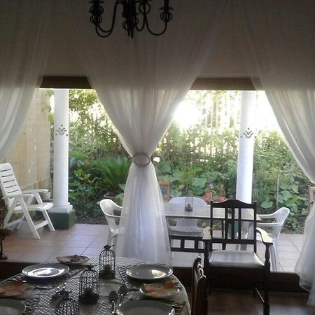 Ville Agape Coldstream Esterno foto