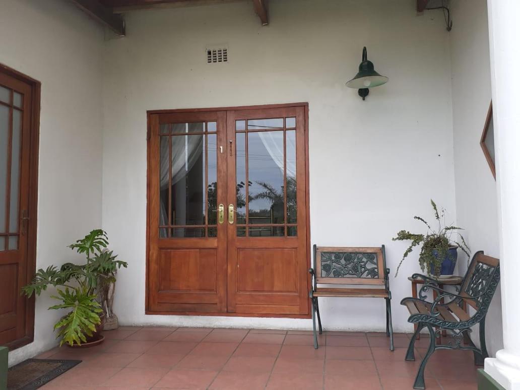 Ville Agape Coldstream Esterno foto