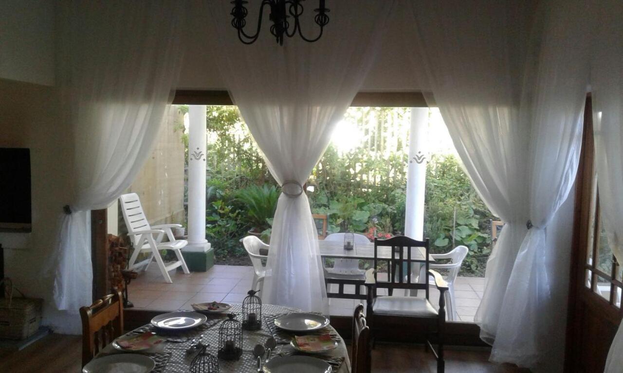 Ville Agape Coldstream Esterno foto